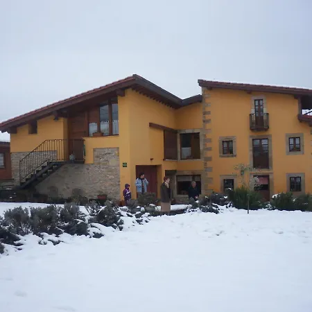 Rurales La Casa Vieja De * Silió