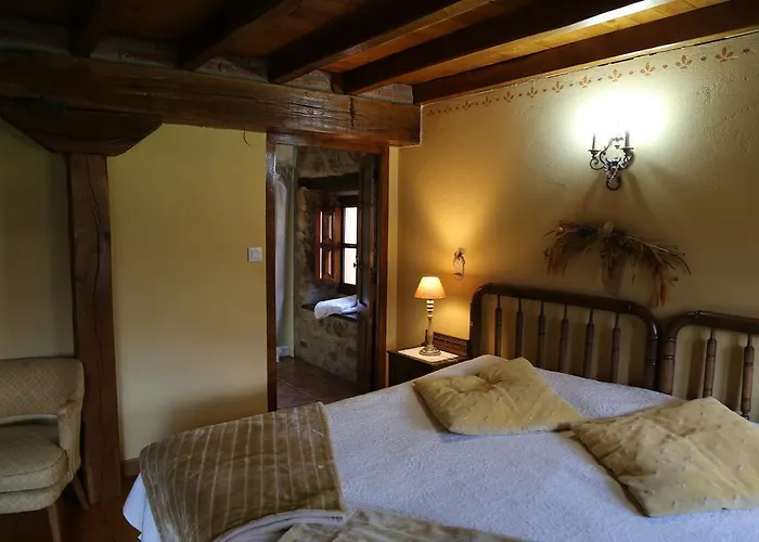 Rurales La Casa Vieja De * Silió